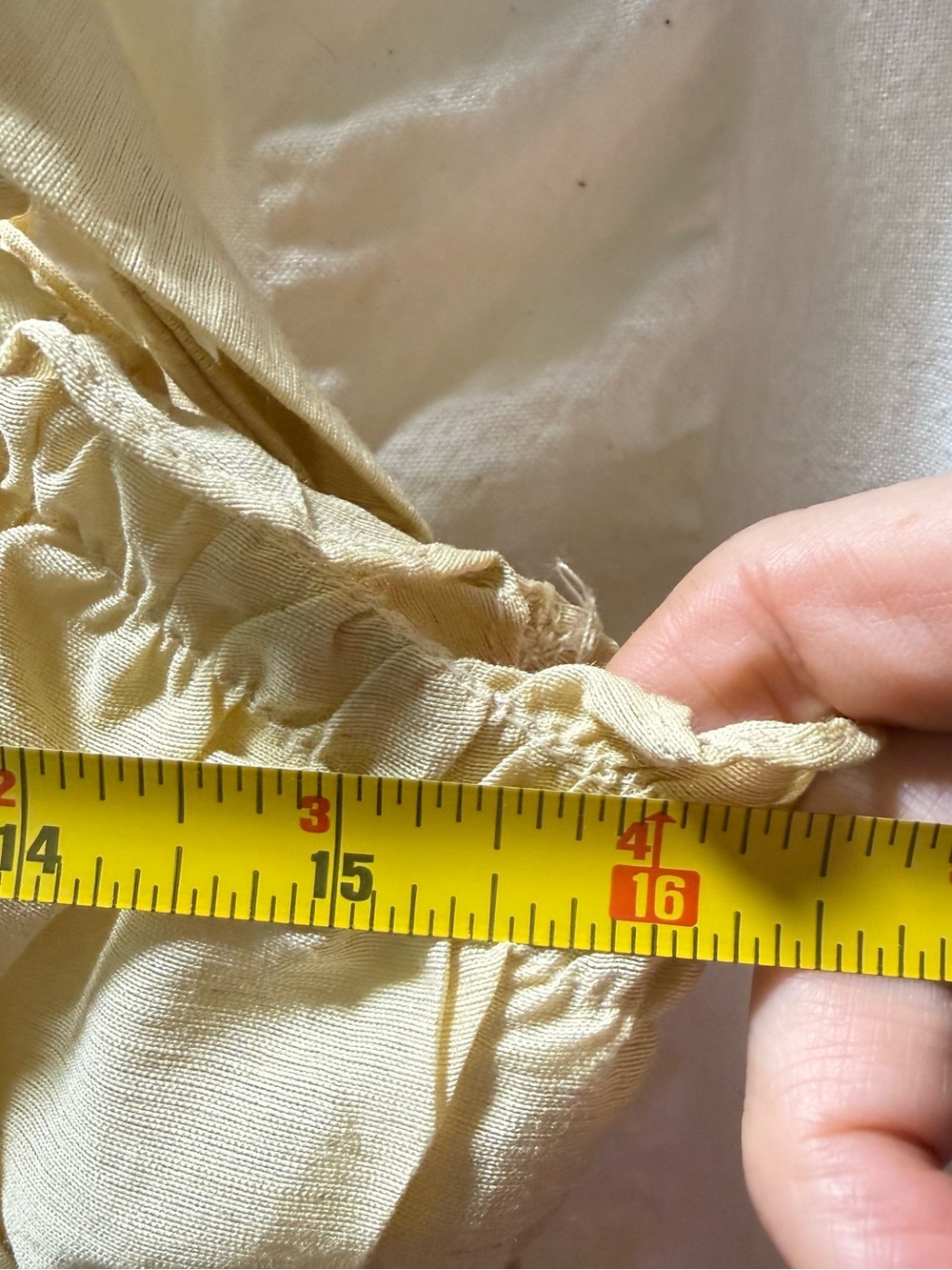 Moon River Butter Cream Yellow Smocked Tie-Shoulder Midi Dress Size M - Picture 4 of 8